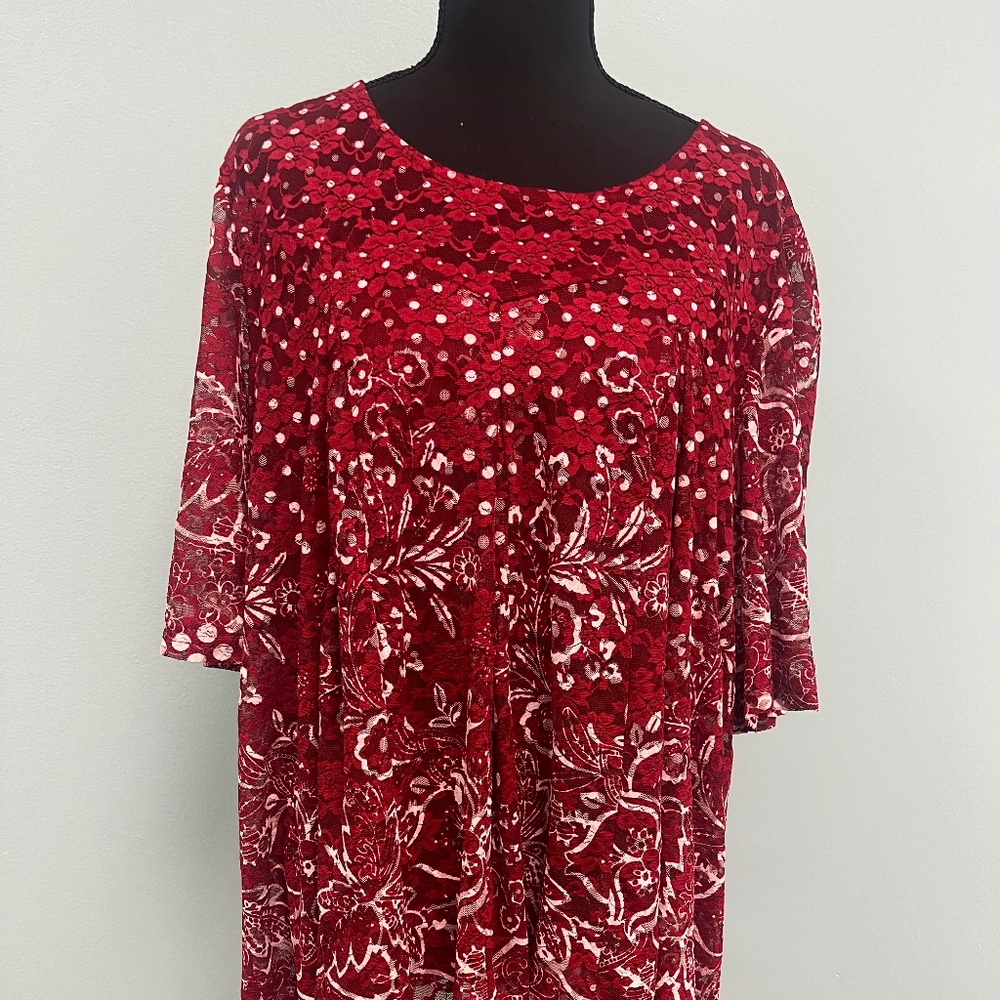 Suzanne betro pleated detail printed lace tunic in red/white size 2X.
